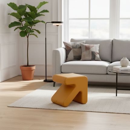 Warming New Style  Modern Simple Arrow Stool Creative Plastic Small Love Stool Fitting Room Door Shoe Stool Rest Stool - gallery 1