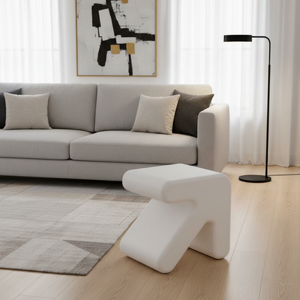 Warming New Style  Modern Simple Arrow Stool Creative Plastic Small Love Stool Fitting Room Door Shoe Stool Rest Stool - gallery 2